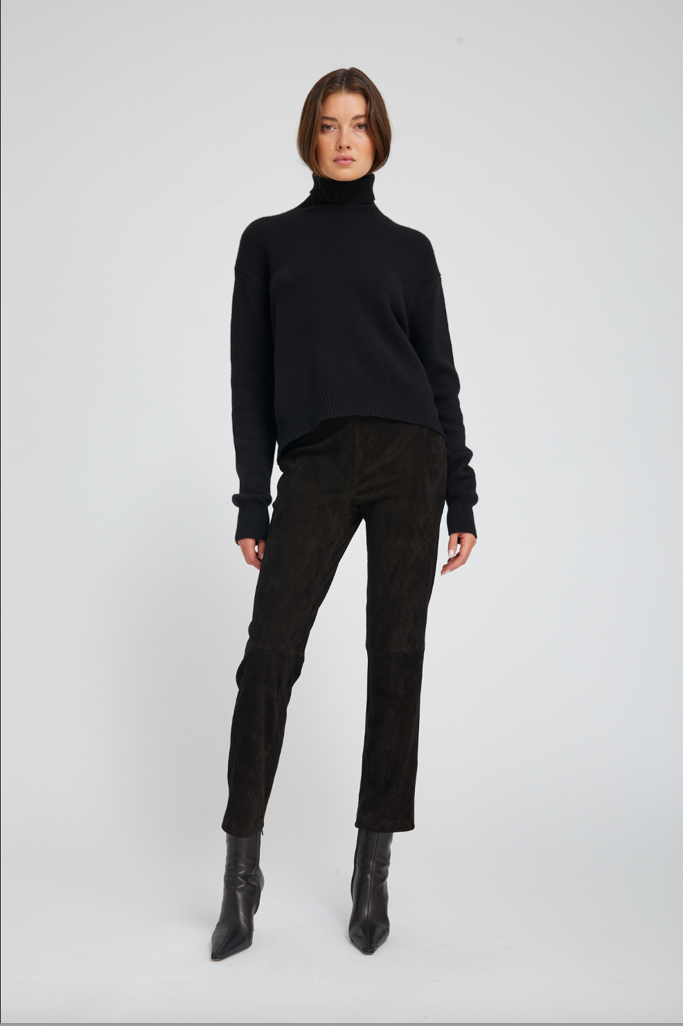 Sofia Cigarette Pull On in Suede Black